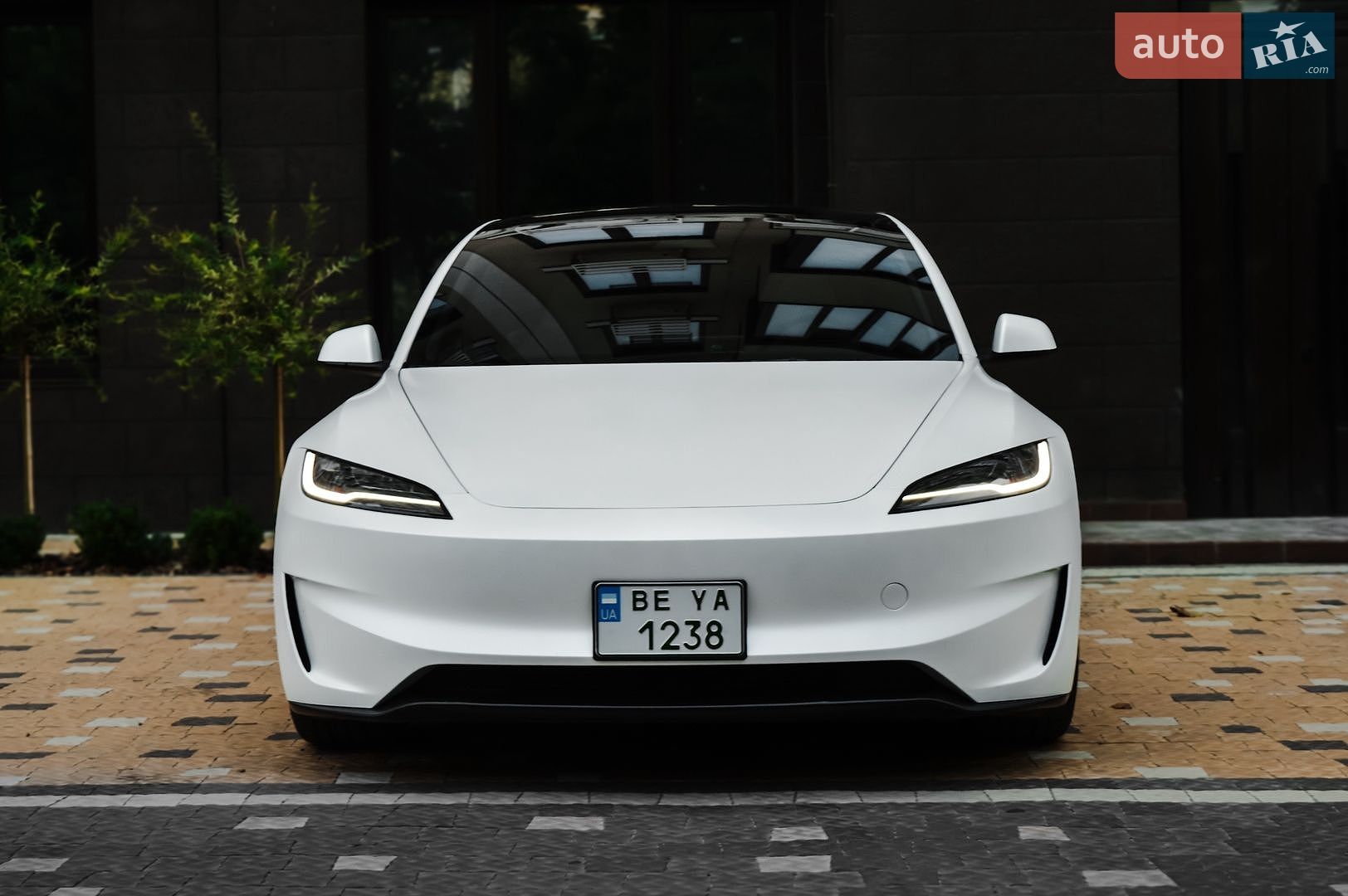 Tesla Model 3 2024 VIN 5YJ3E1ET6RF793245 фото оголошення 11 з 31