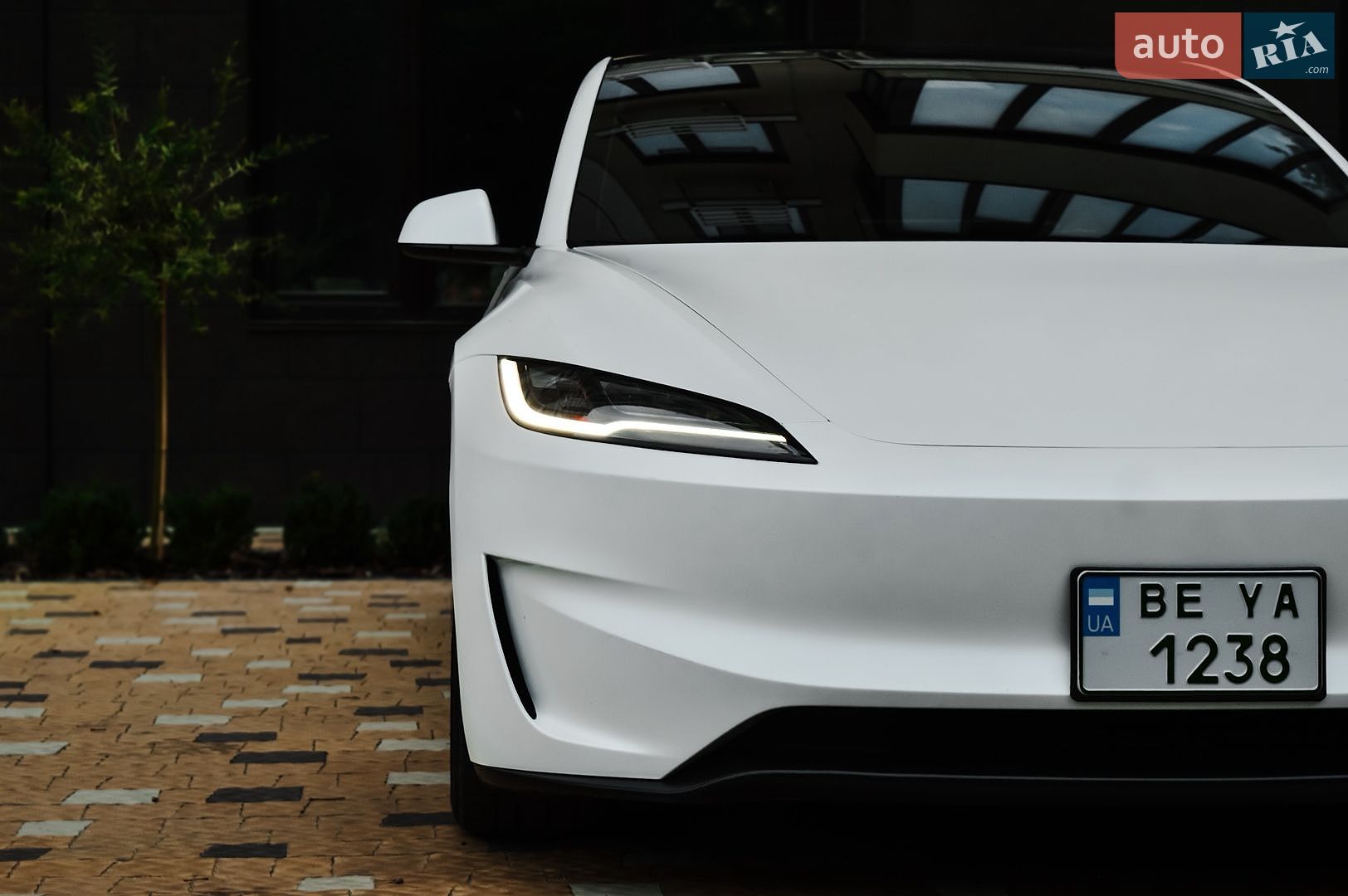 Tesla Model 3 2024 VIN 5YJ3E1ET6RF793245 фото оголошення 12 з 31