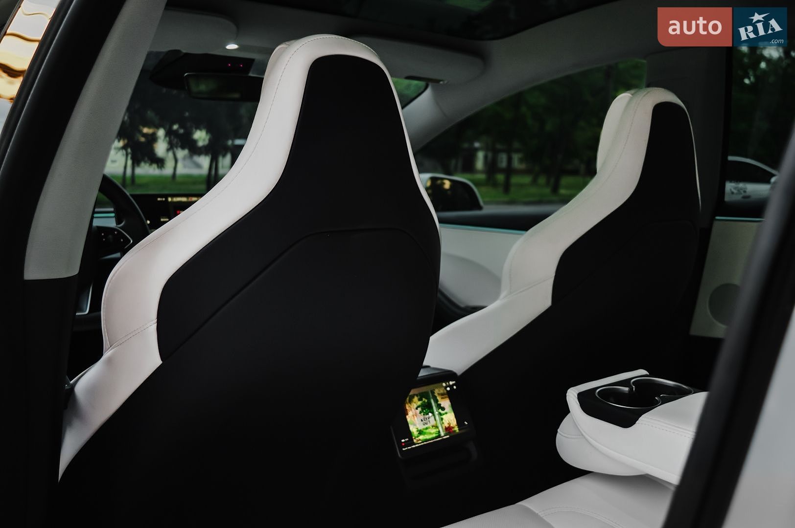 Tesla Model 3 2024 VIN 5YJ3E1ET6RF793245 фото оголошення 24 з 31