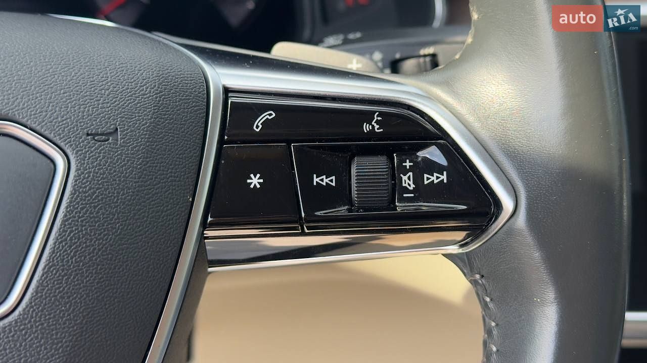 Audi A6 2018 VIN WAUL2AF27KN017421 фото оголошення 18 з 31