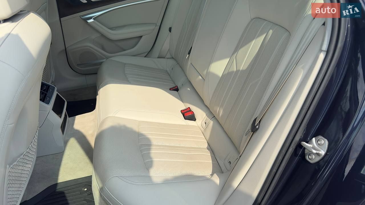 Audi A6 2018 VIN WAUL2AF27KN017421 фото оголошення 11 з 31