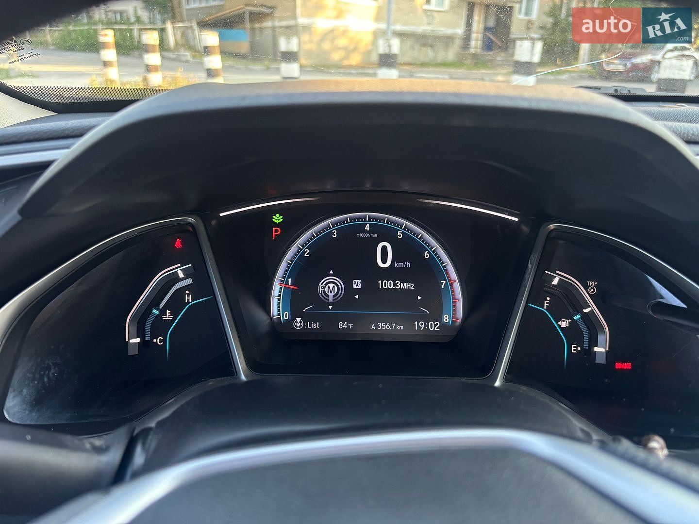 Honda Civic 2018 VIN 2HGFC2F8XJH596081 фото оголошення 17 з 21