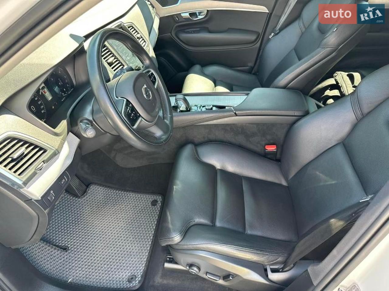 Volvo XC90 2021 VIN YV1LCK2VCN1799080 фото оголошення 10 з 12