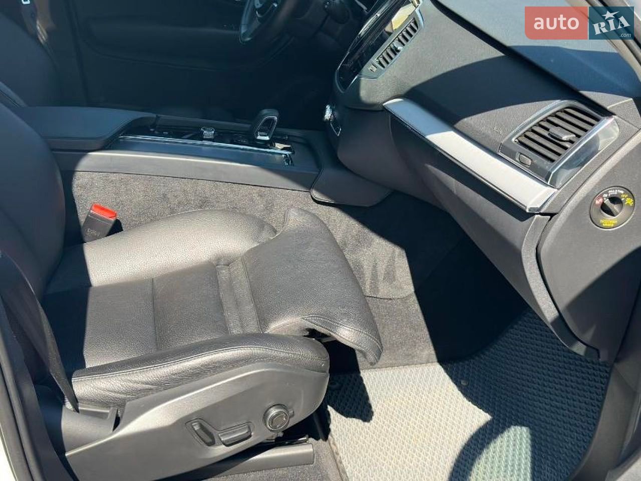 Volvo XC90 2021 VIN YV1LCK2VCN1799080 фото оголошення 9 з 12