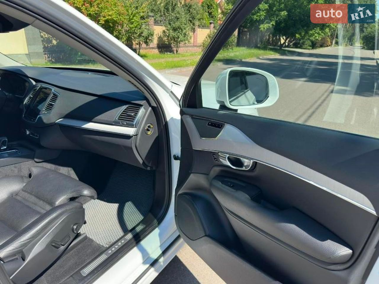 Volvo XC90 2021 VIN YV1LCK2VCN1799080 фото оголошення 12 з 12