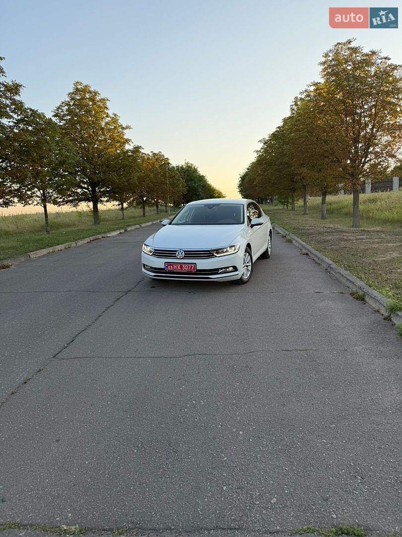 Volkswagen Passat 2017 VIN WVWZZZ3CZHE031744 фото оголошення 2 з 29