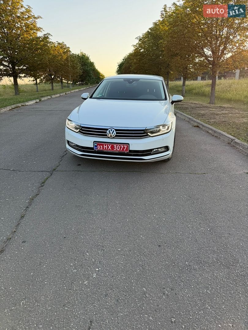 Volkswagen Passat 2017 VIN WVWZZZ3CZHE031744 фото оголошення 13 з 29