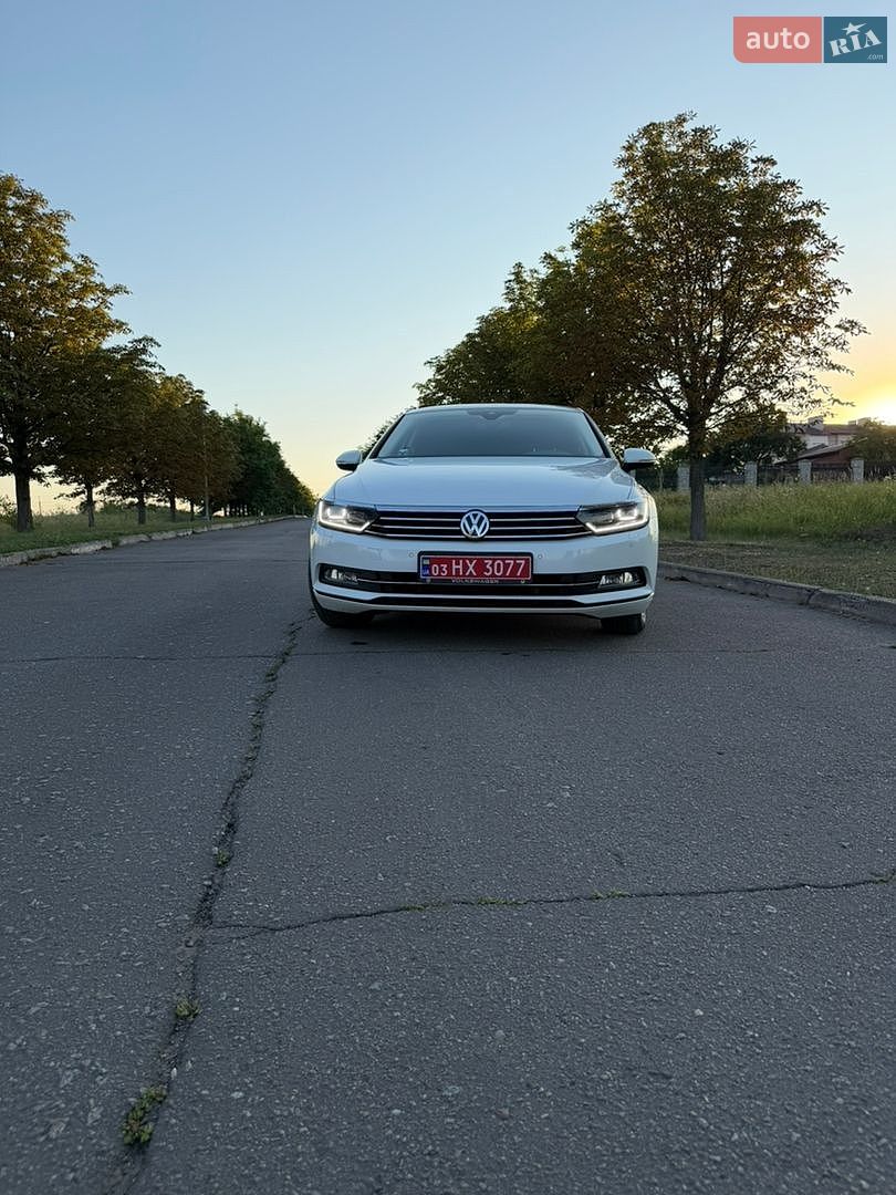 Volkswagen Passat 2017 VIN WVWZZZ3CZHE031744 фото оголошення 17 з 29