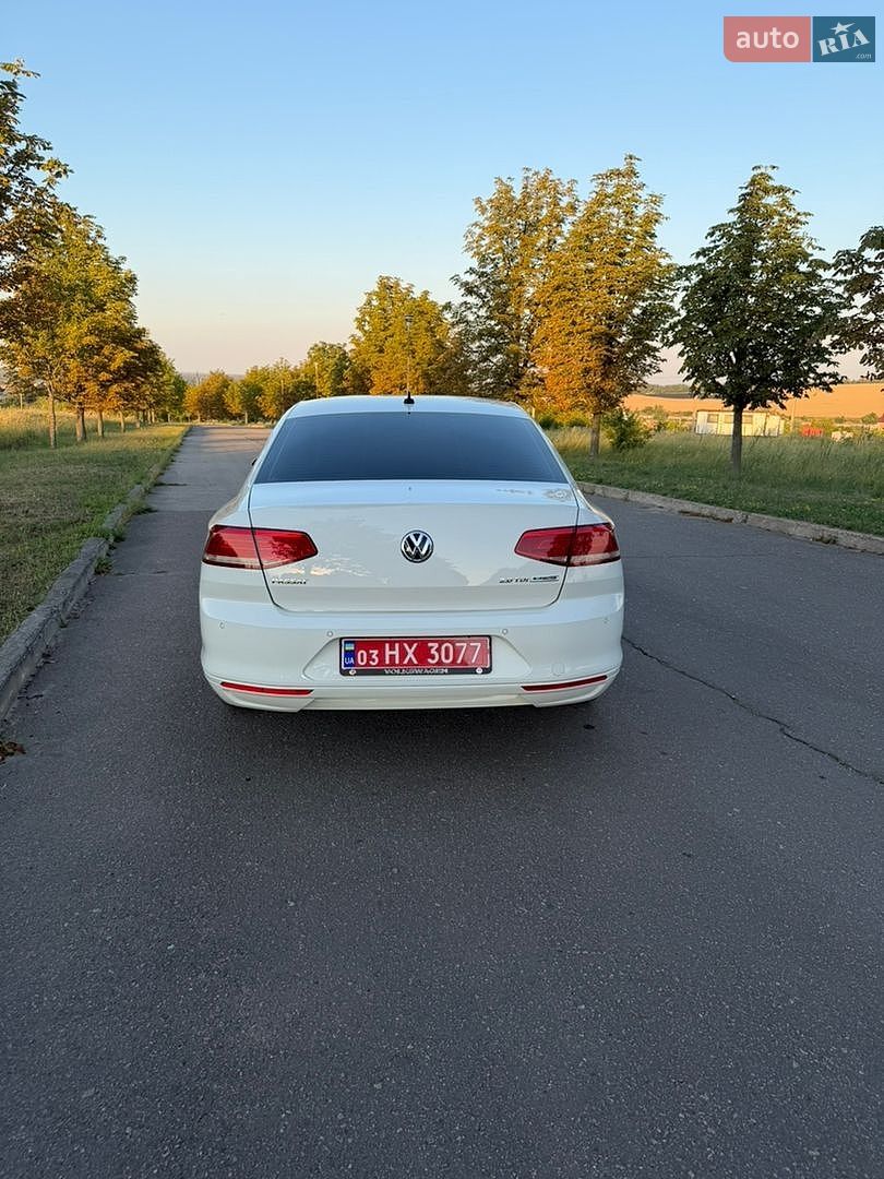 Volkswagen Passat 2017 VIN WVWZZZ3CZHE031744 фото оголошення 12 з 29