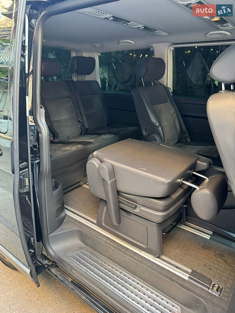Volkswagen Multivan 2010 VIN WV2ZZZ7HZBH030205 фото оголошення 11 з 18