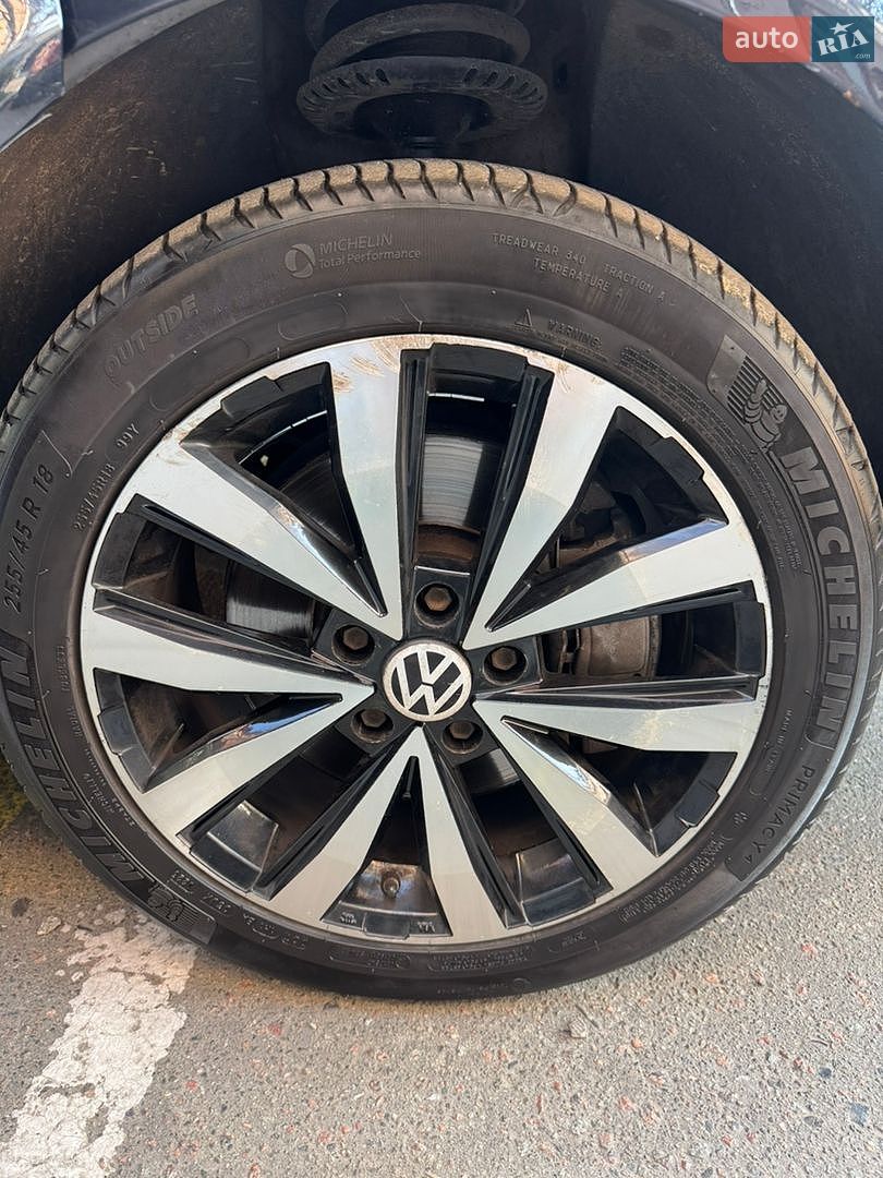 Volkswagen Multivan 2010 VIN WV2ZZZ7HZBH030205 фото оголошення 13 з 18