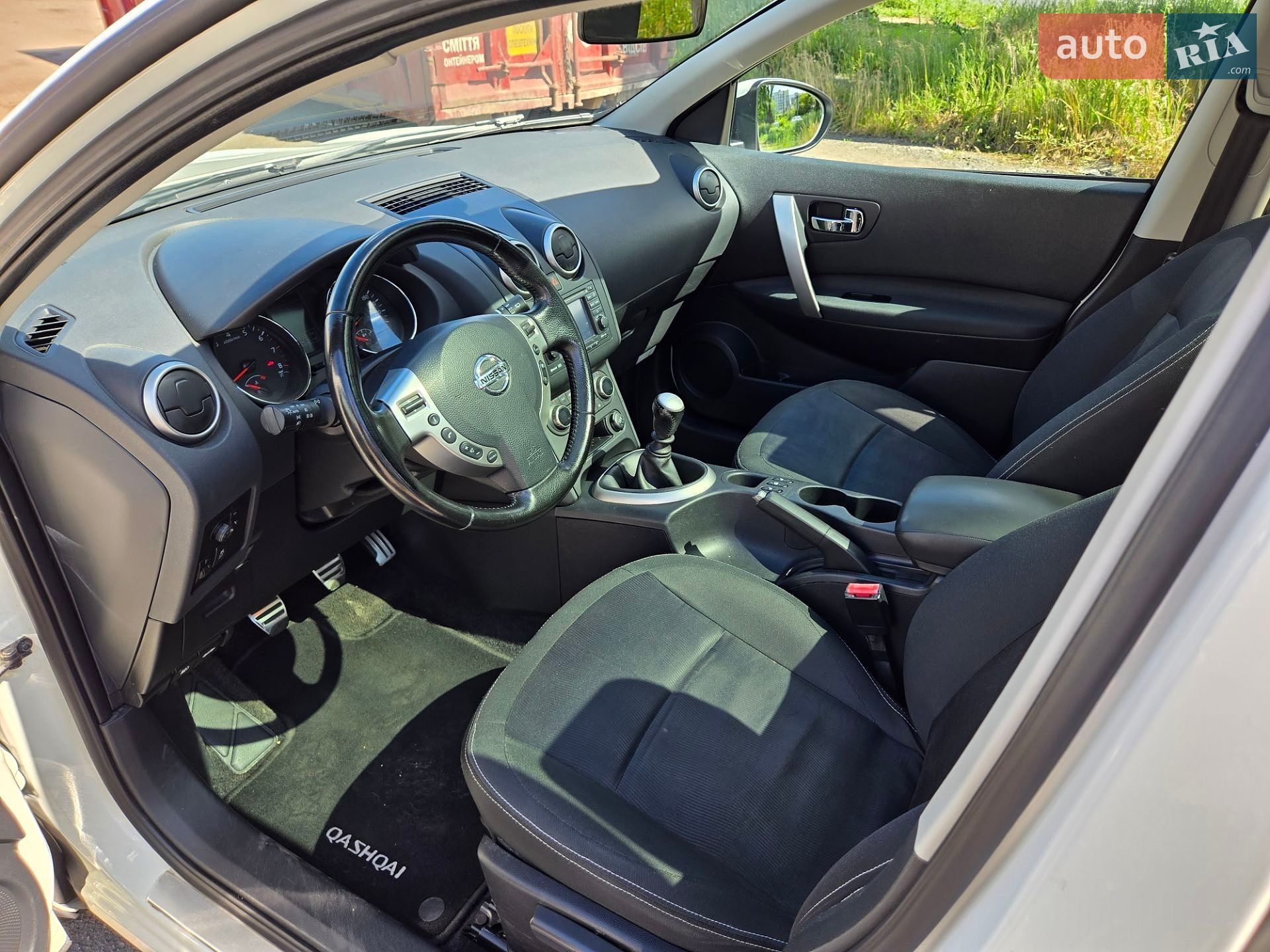 Nissan Qashqai 2011 VIN SJNFBAJ10U2319840 фото оголошення 17 з 37