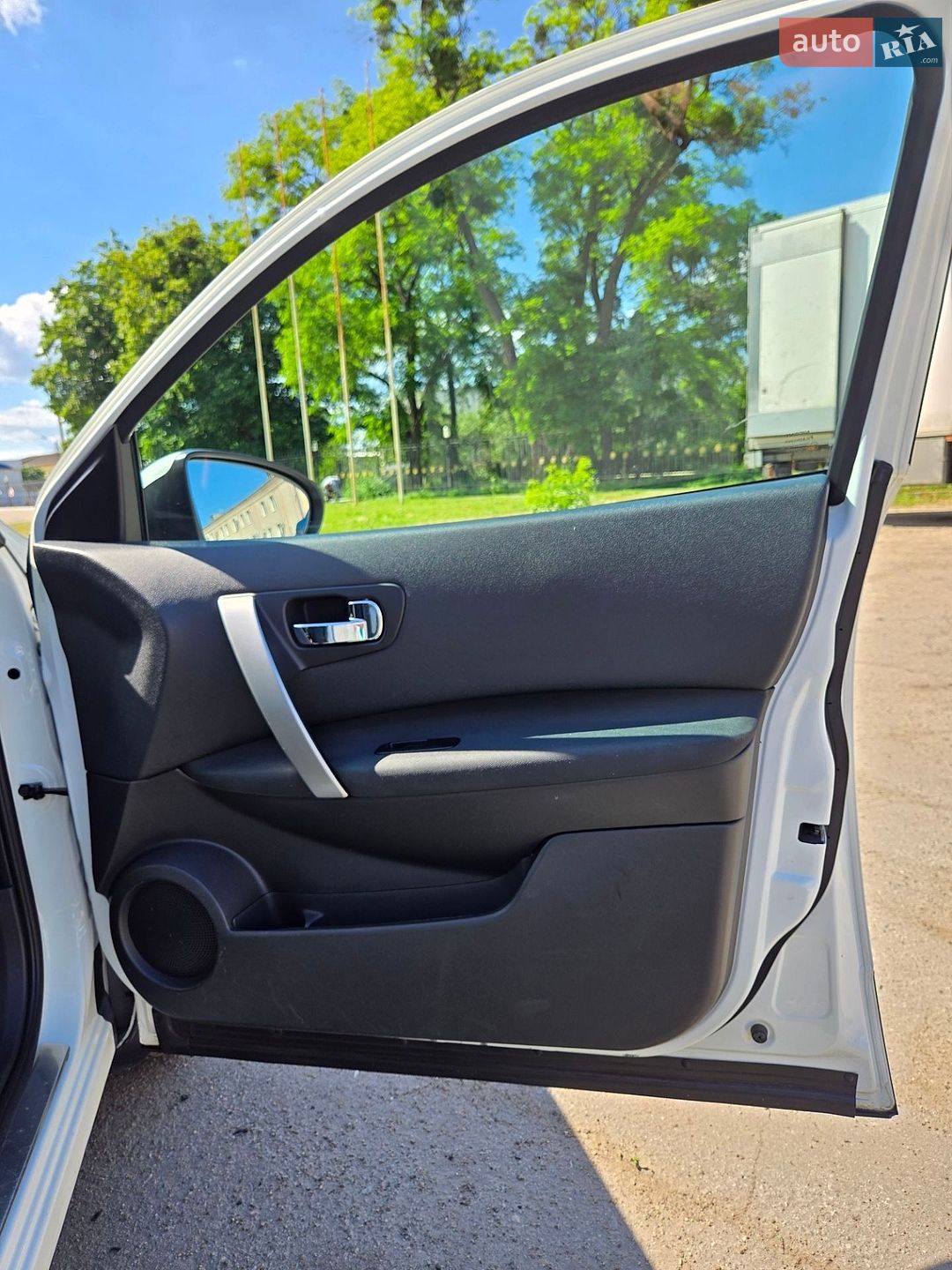 Nissan Qashqai 2011 VIN SJNFBAJ10U2319840 фото оголошення 26 з 37