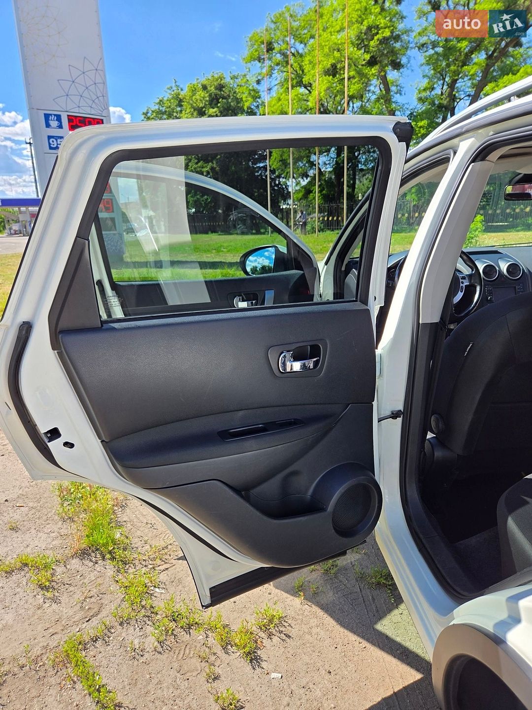 Nissan Qashqai 2011 VIN SJNFBAJ10U2319840 фото оголошення 29 з 37