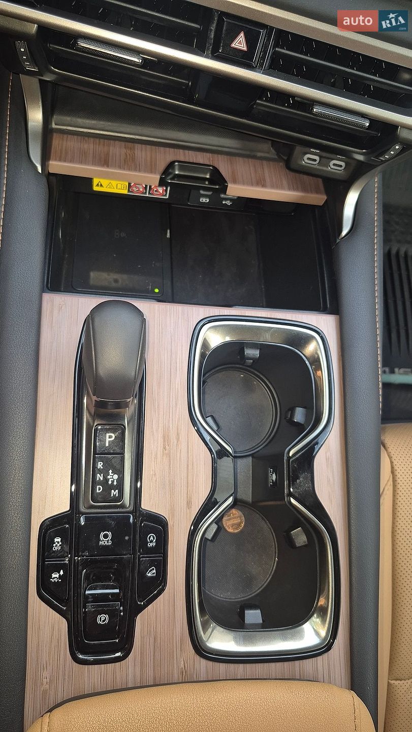 Lexus RX 2025 VIN 2T2BAMCA5SC108541 фото оголошення 8 з 33