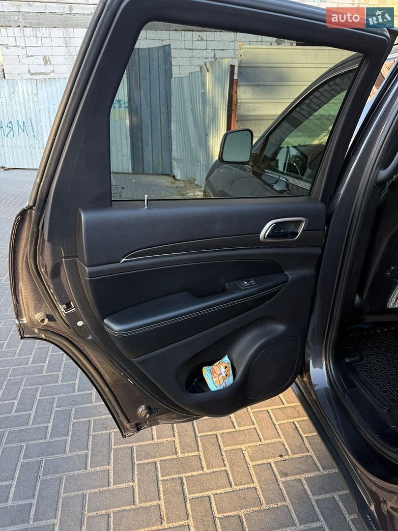 Jeep Grand Cherokee 2016 VIN 1C4RJEBG0GC336087 фото оголошення 7 з 17