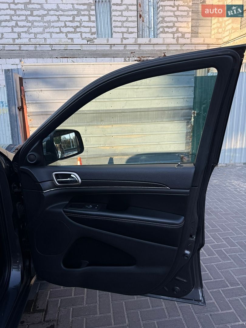 Jeep Grand Cherokee 2016 VIN 1C4RJEBG0GC336087 фото оголошення 11 з 17
