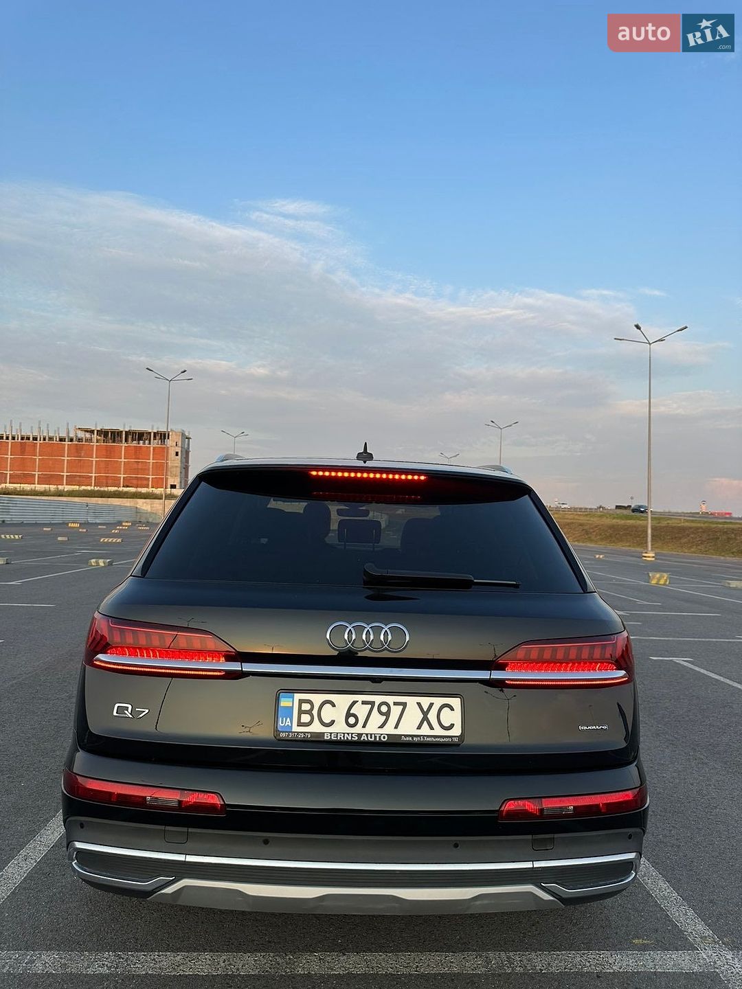 Audi Q7 2022 VIN WA1LXBF74PD009824 фото оголошення 16 з 80