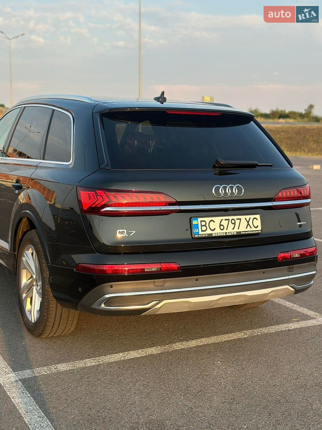 Audi Q7 2022 VIN WA1LXBF74PD009824 фото оголошення 18 з 80