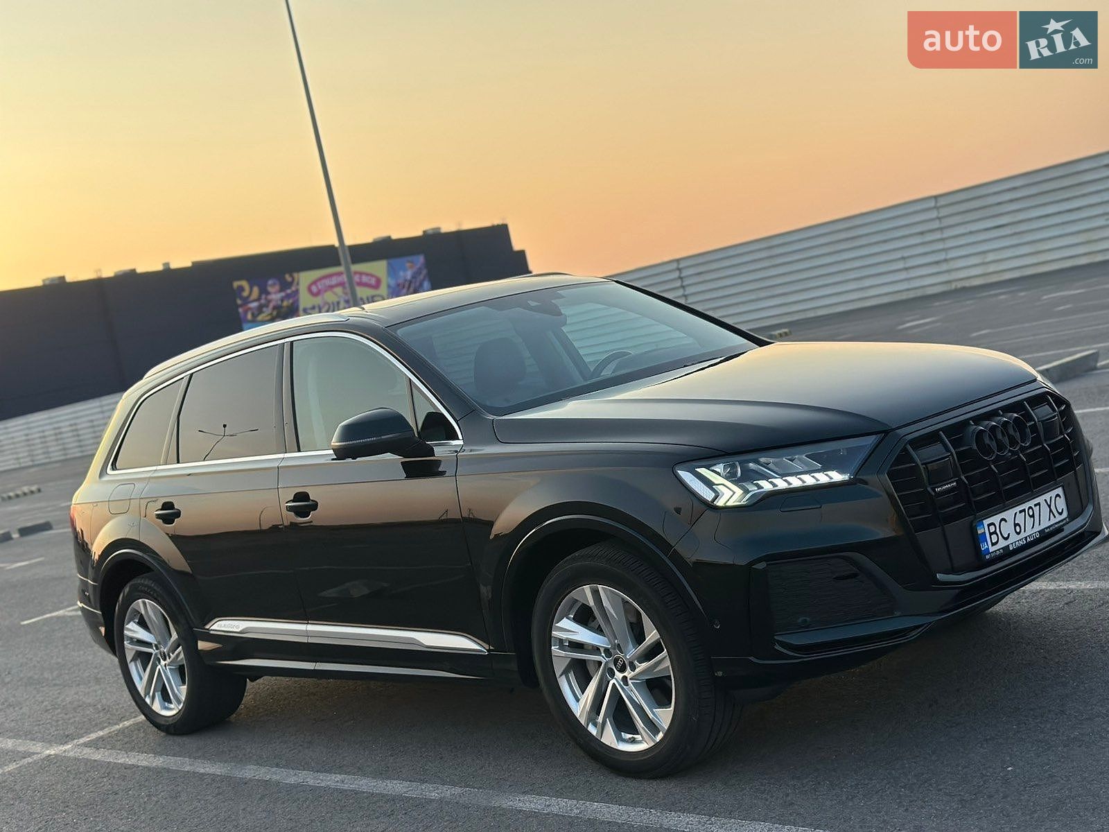 Audi Q7 2022 VIN WA1LXBF74PD009824 фото оголошення 21 з 80