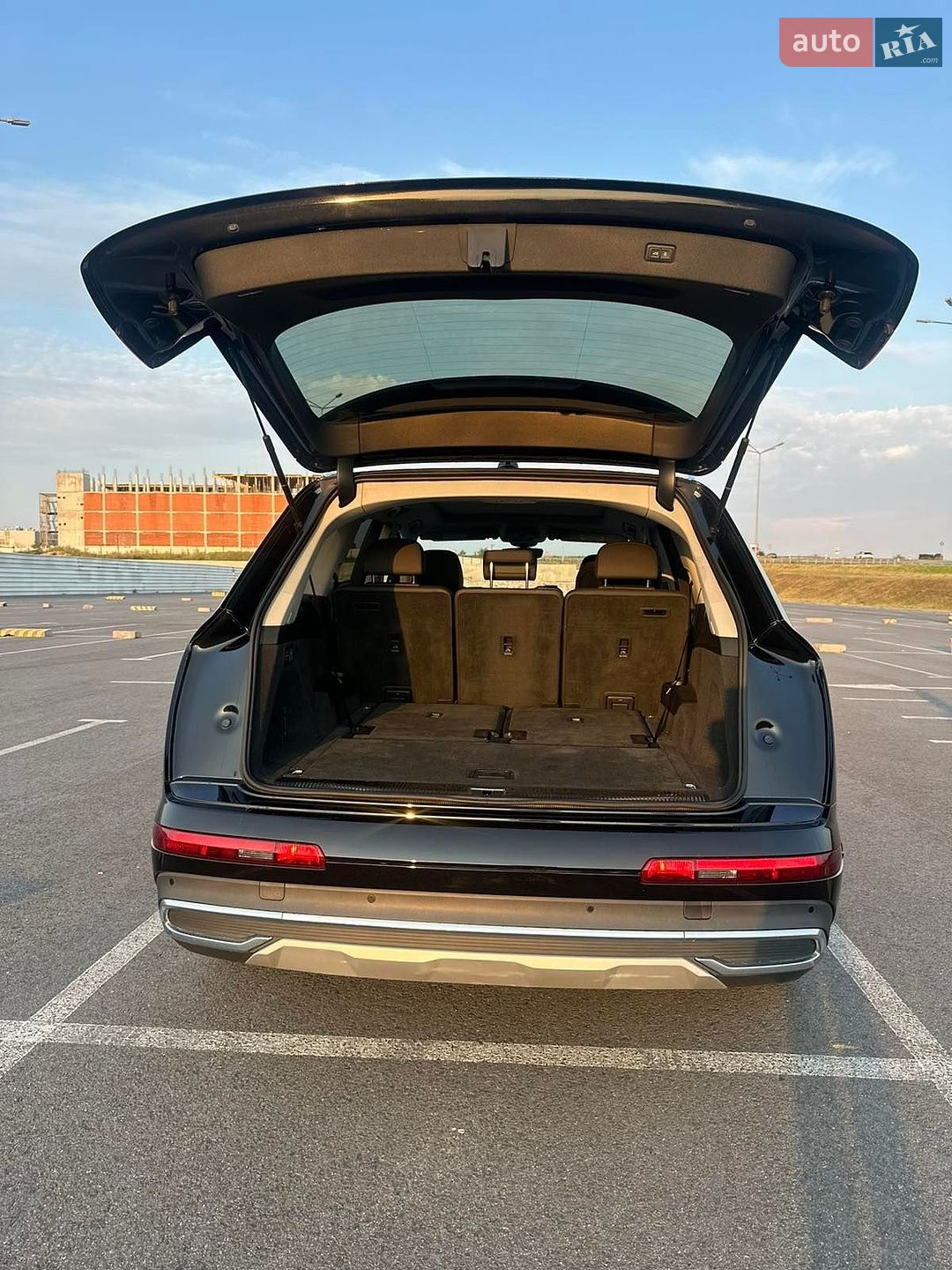 Audi Q7 2022 VIN WA1LXBF74PD009824 фото оголошення 26 з 80