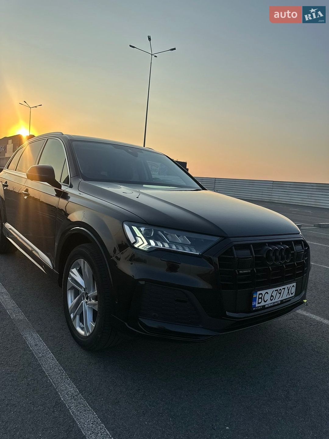 Audi Q7 2022 VIN WA1LXBF74PD009824 фото оголошення 64 з 80