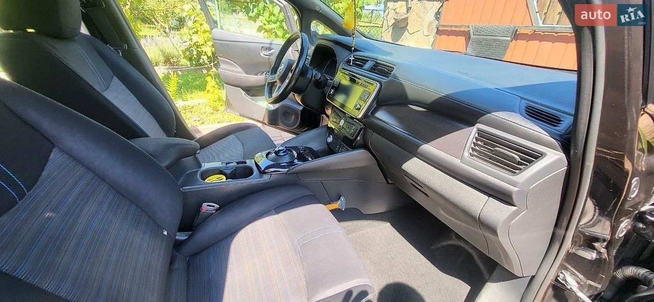 Nissan Leaf 2018 VIN SJNFAAZE1U0013475 фото оголошення 38 з 46