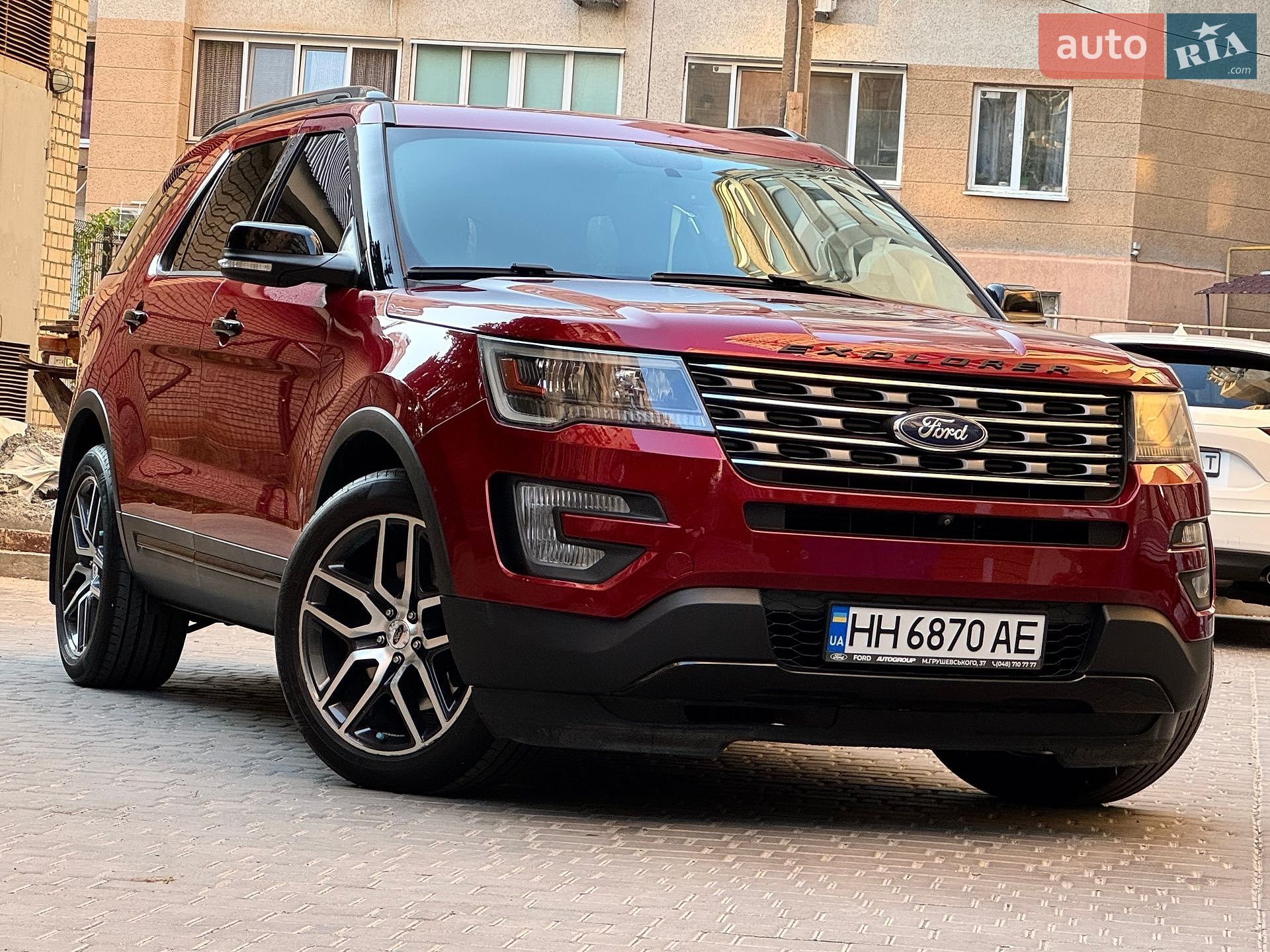 Ford Explorer 2017 VIN 1FM5K8GT1HGC19532 фото оголошення 4 з 28
