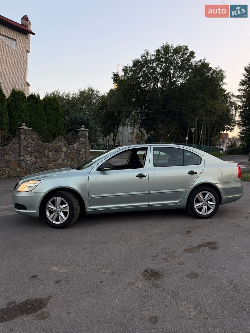 Skoda Octavia 2009 VIN TMBDA61Z492052084 фото оголошення 5 з 53