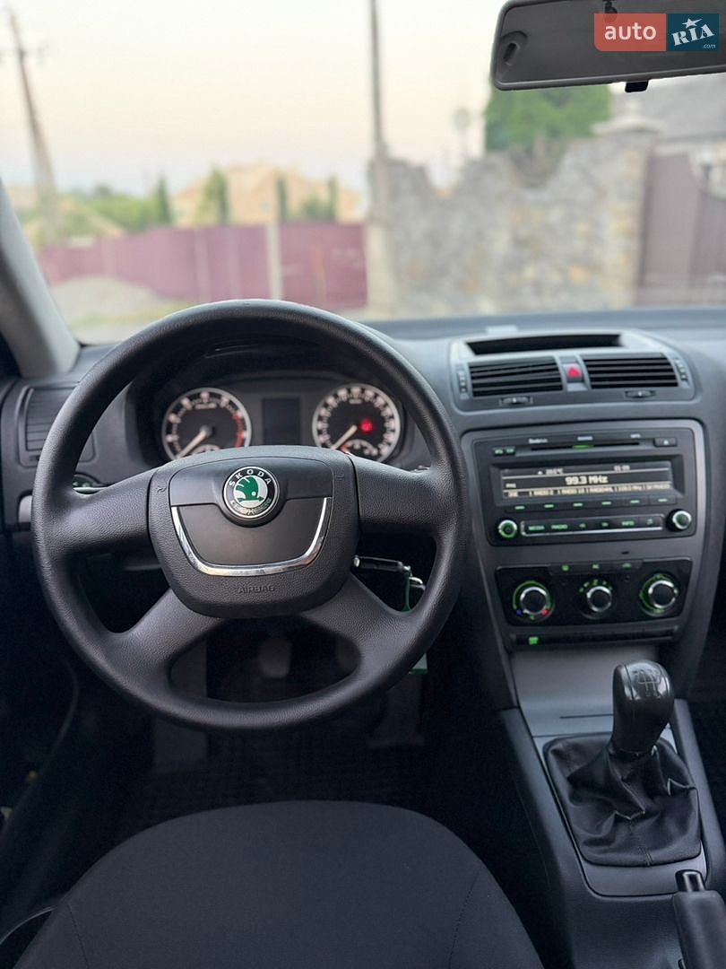 Skoda Octavia 2009 VIN TMBDA61Z492052084 фото оголошення 23 з 53