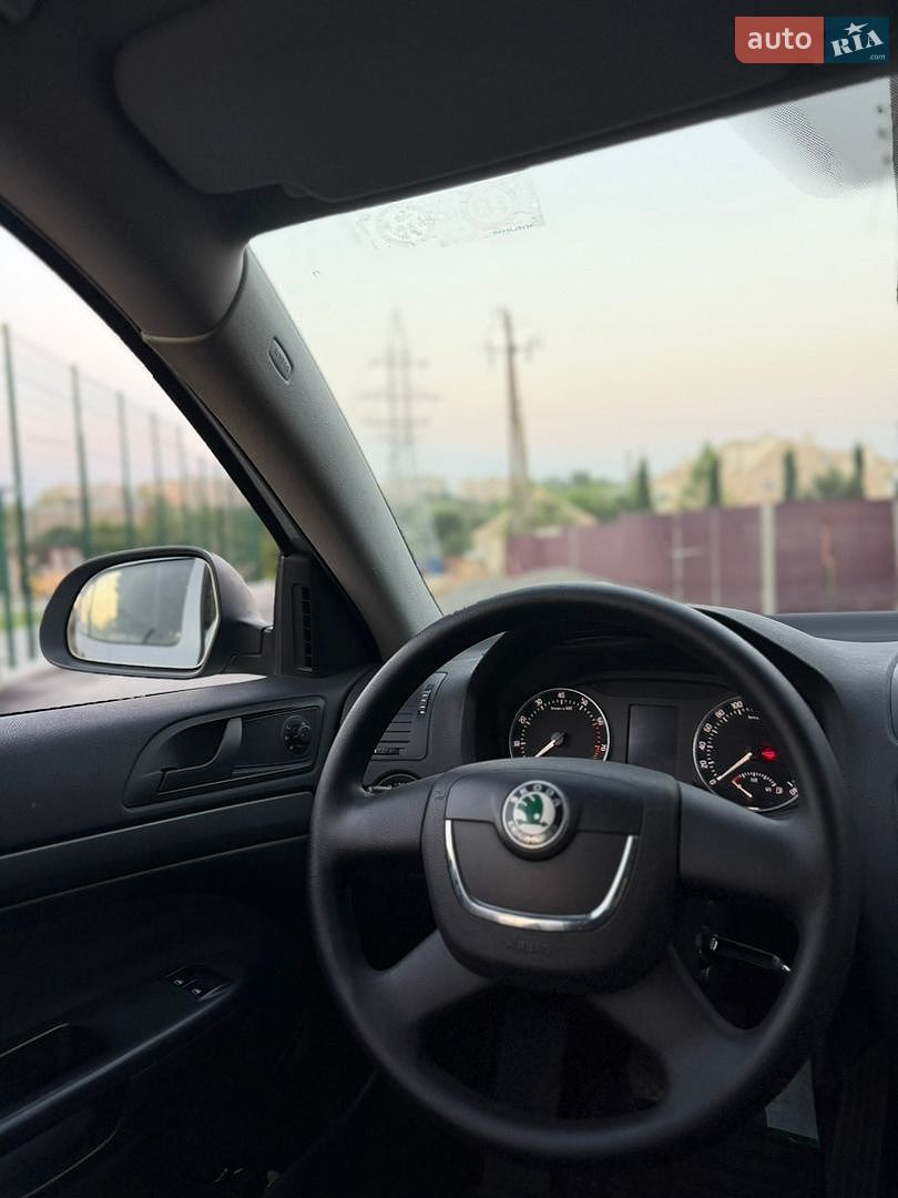 Skoda Octavia 2009 VIN TMBDA61Z492052084 фото оголошення 25 з 53