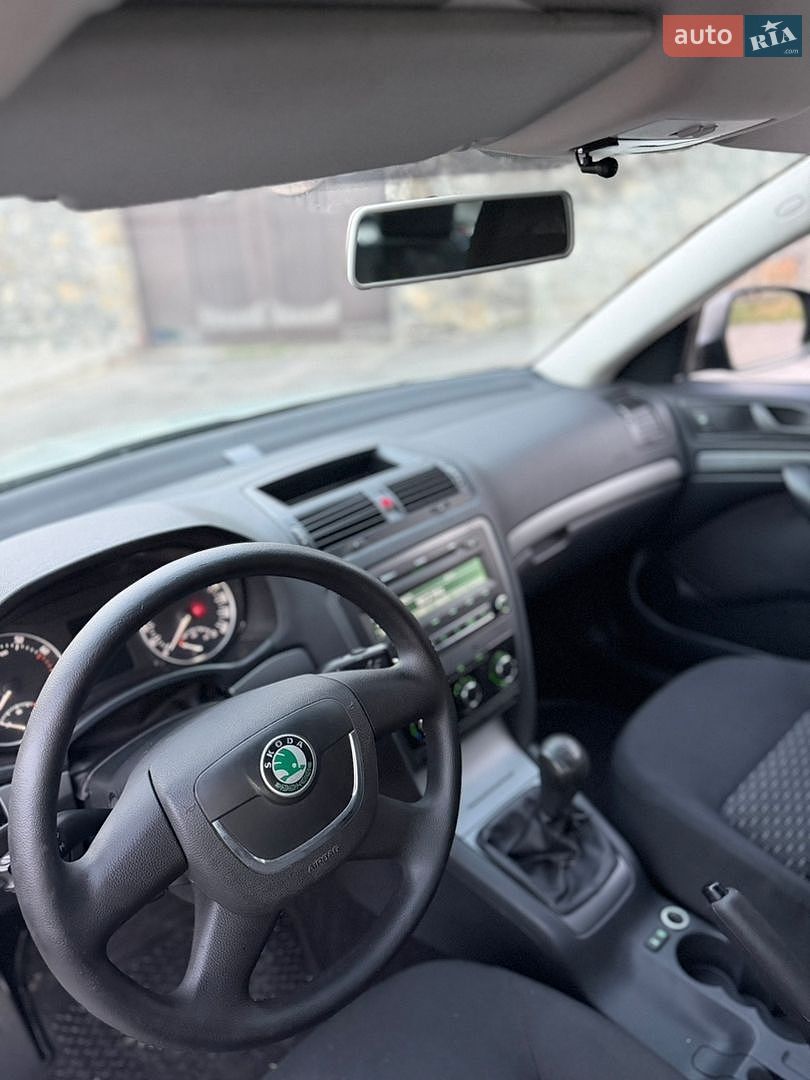 Skoda Octavia 2009 VIN TMBDA61Z492052084 фото оголошення 28 з 53