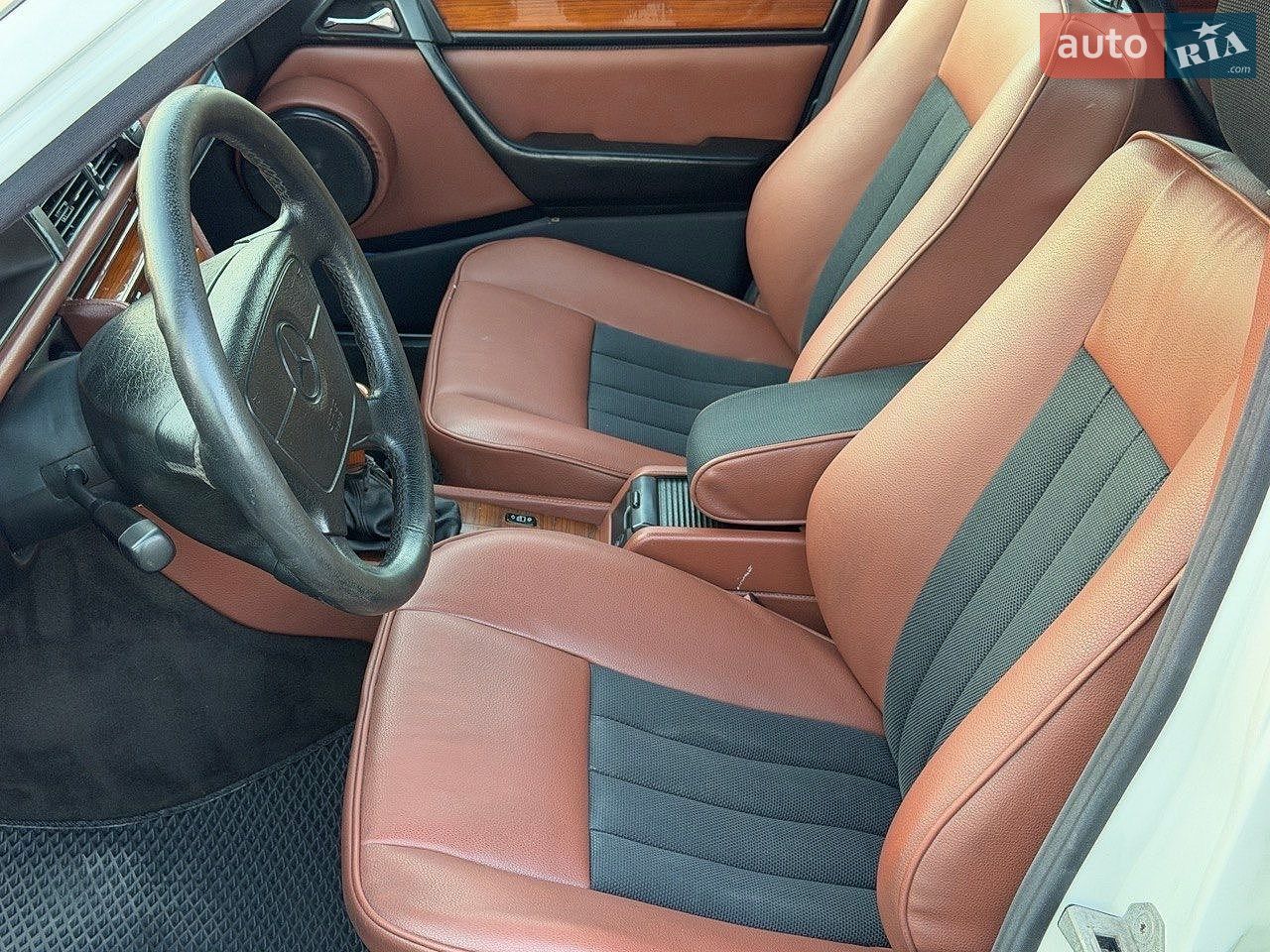 Mercedes-Benz E-Class 1994 VIN WDB1241201J052290 фото оголошення 10 з 20