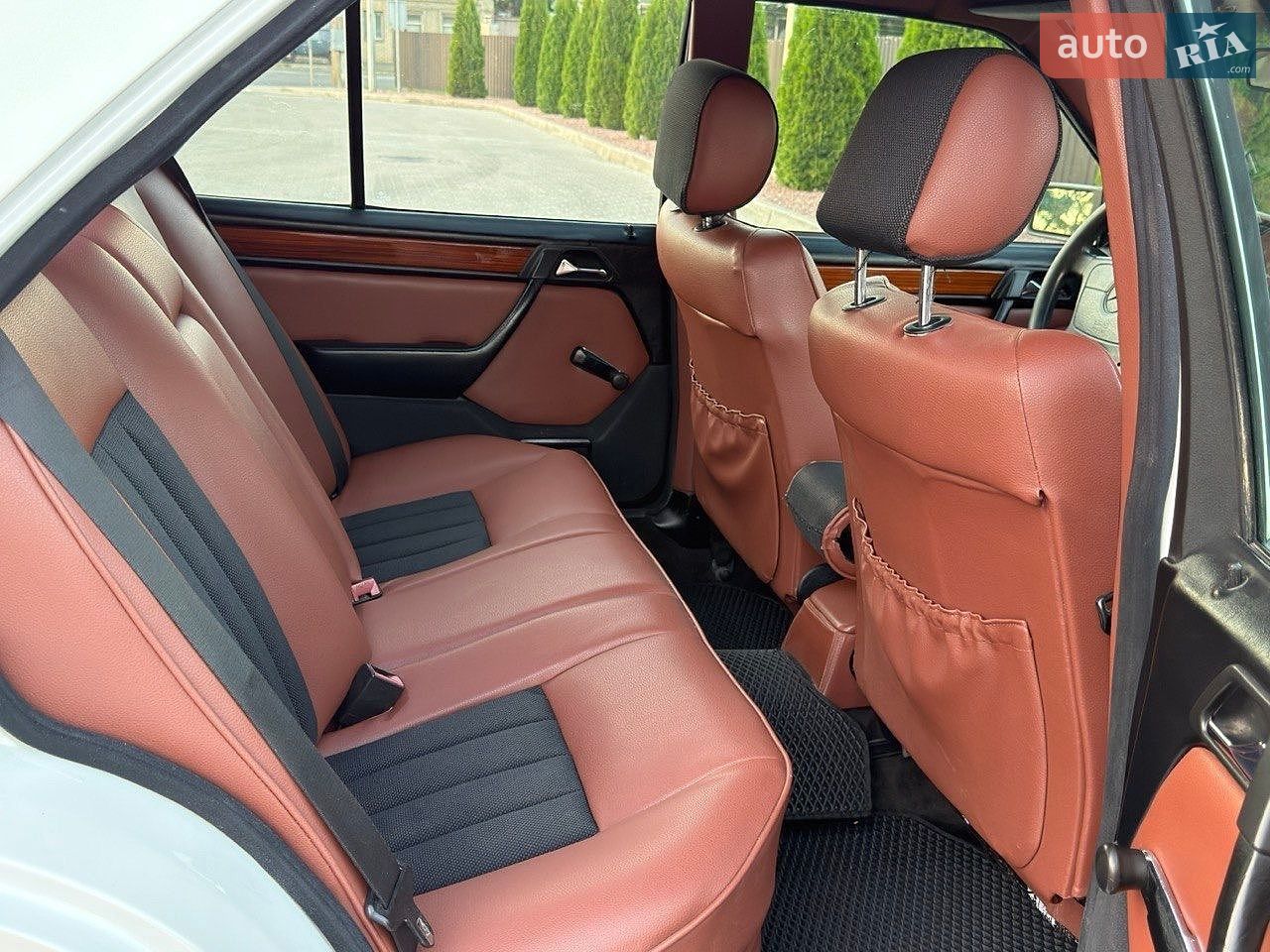 Mercedes-Benz E-Class 1994 VIN WDB1241201J052290 фото оголошення 12 з 20