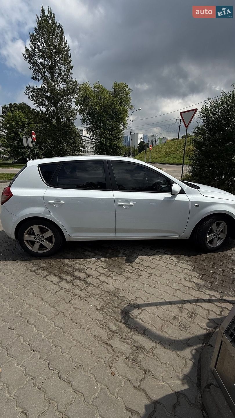 Kia Ceed 2012 VIN U5YHB516BCL303248 фото оголошення 6 з 17