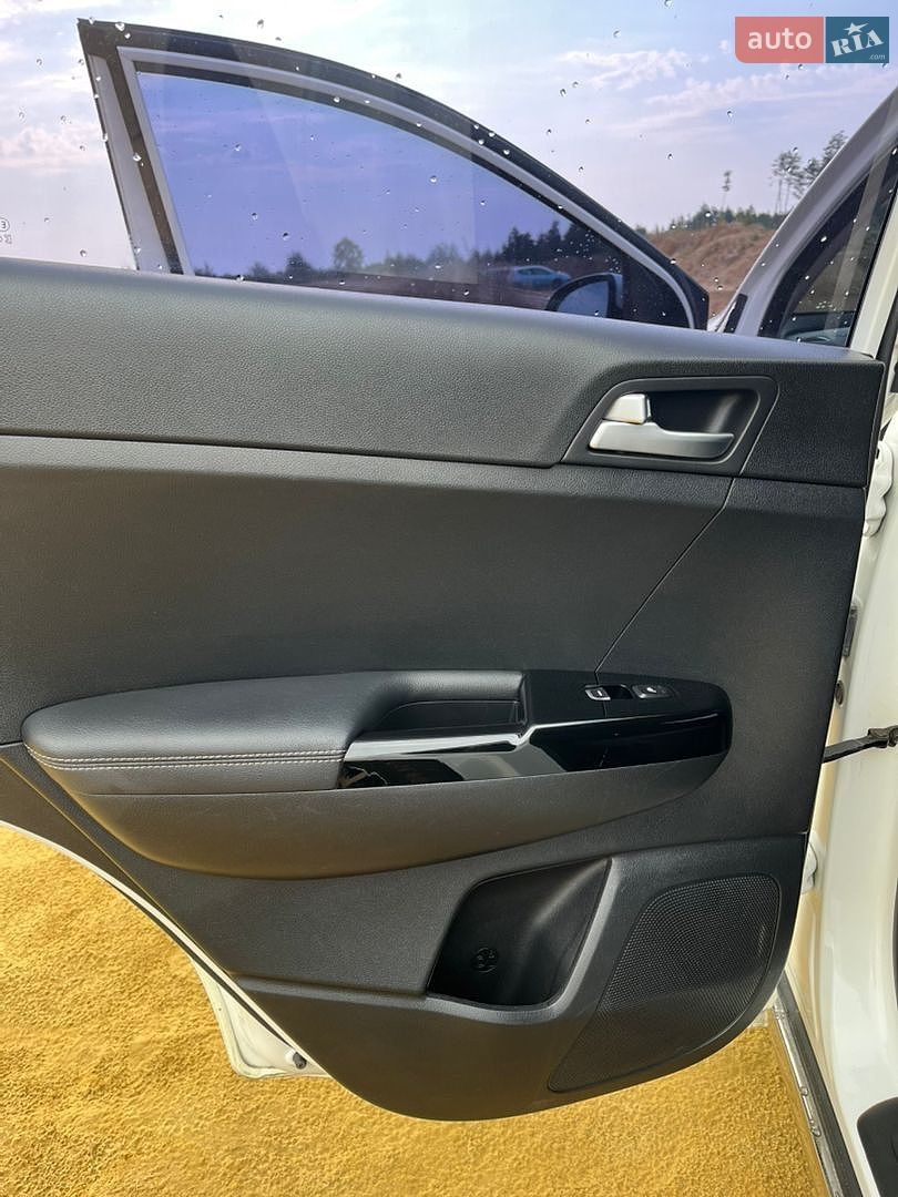 Kia Sportage 2018 VIN KNAPN813BJK491046 фото оголошення 32 з 39
