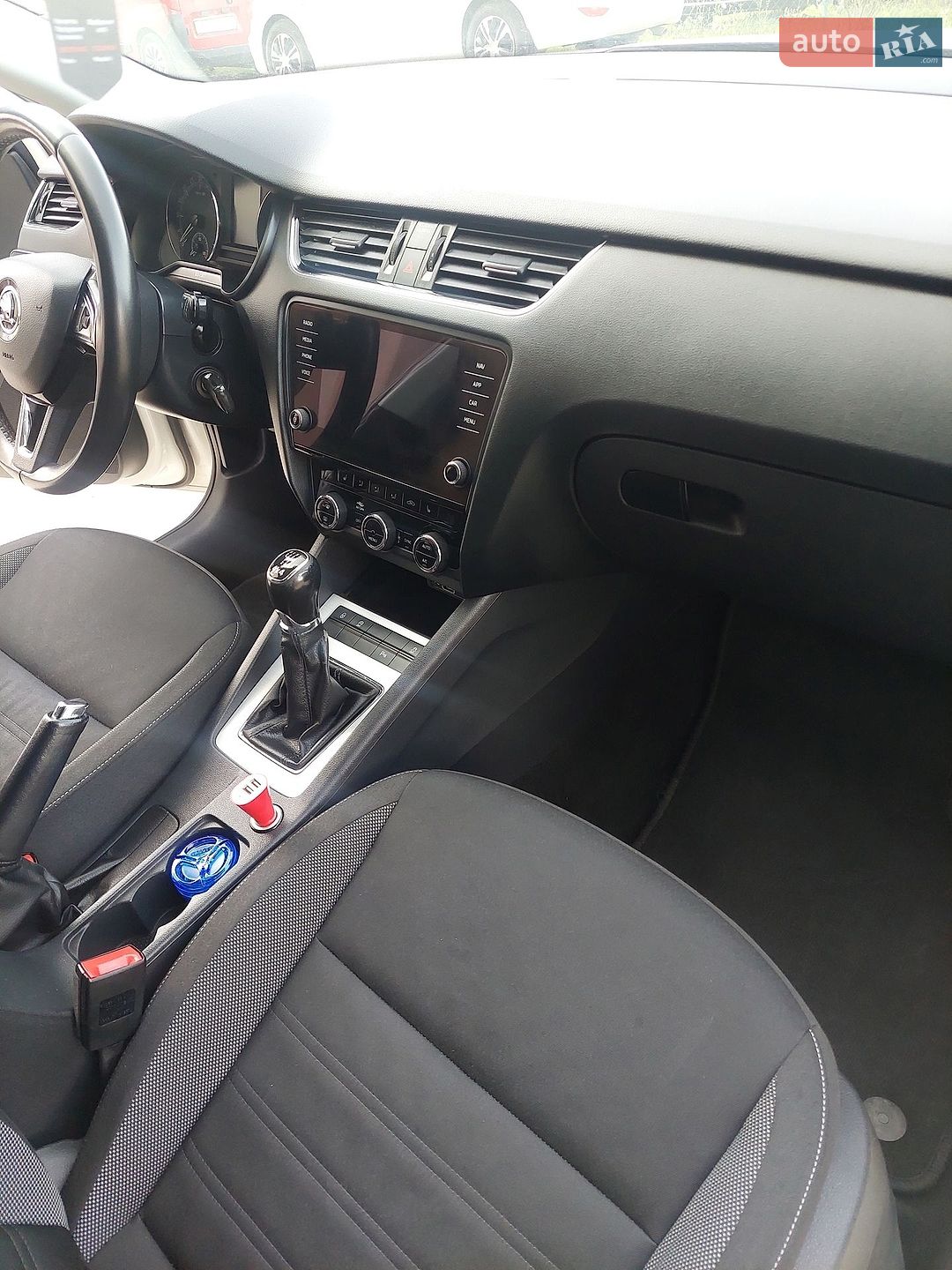 Skoda Octavia 2018 VIN TMBLG7NE9K0061968 фото оголошення 21 з 40