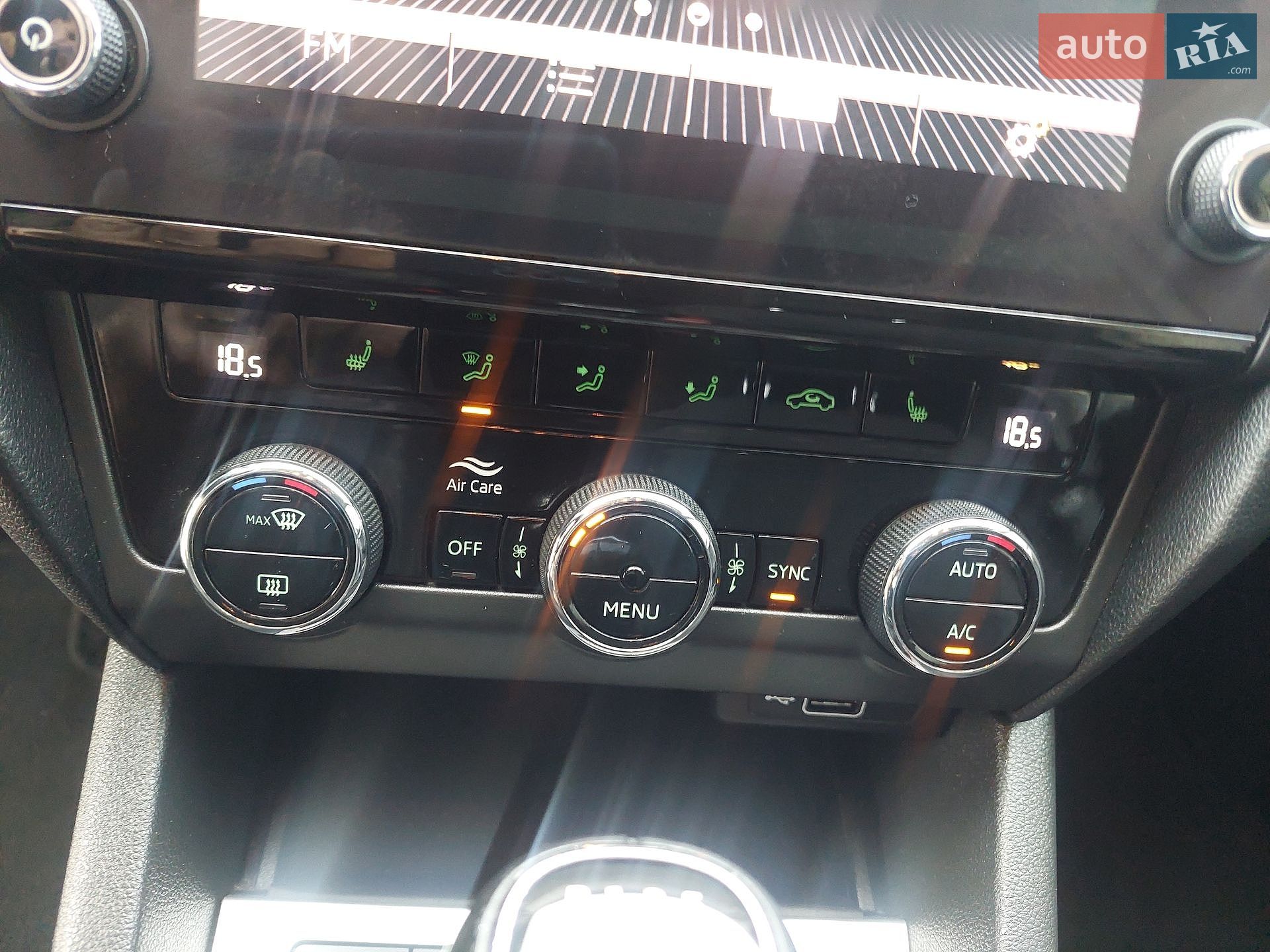 Skoda Octavia 2018 VIN TMBLG7NE9K0061968 фото оголошення 22 з 40