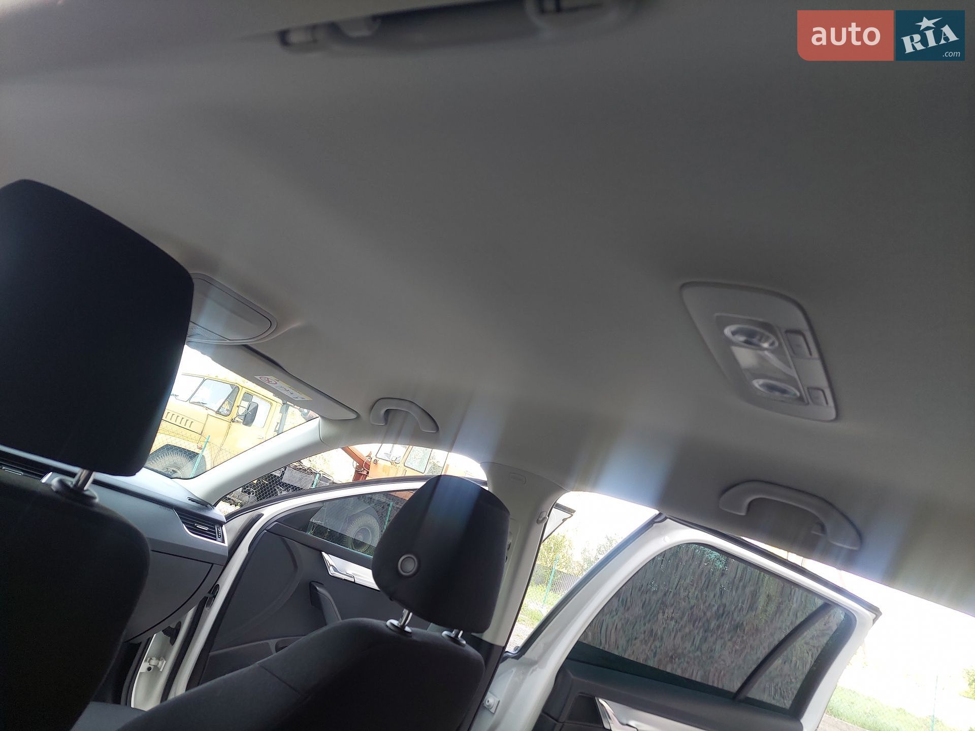 Skoda Octavia 2018 VIN TMBLG7NE9K0061968 фото оголошення 28 з 40