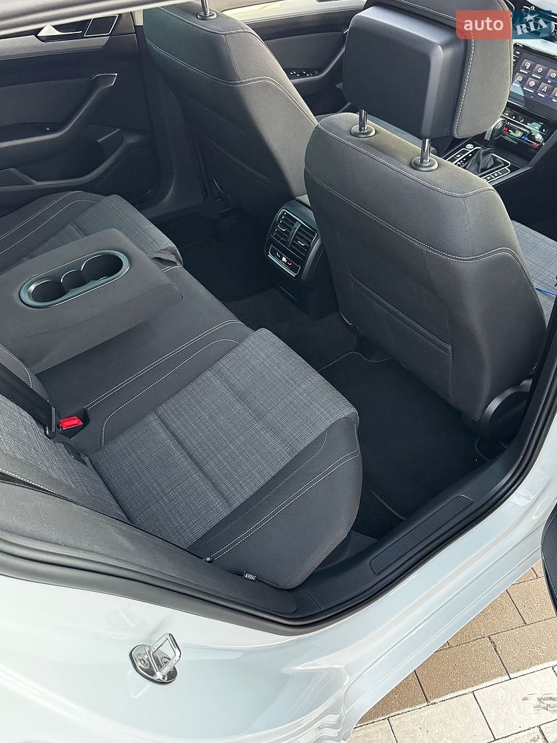 Volkswagen Passat 2022 VIN WVWZZZ3CZNE067464 фото оголошення 11 з 13
