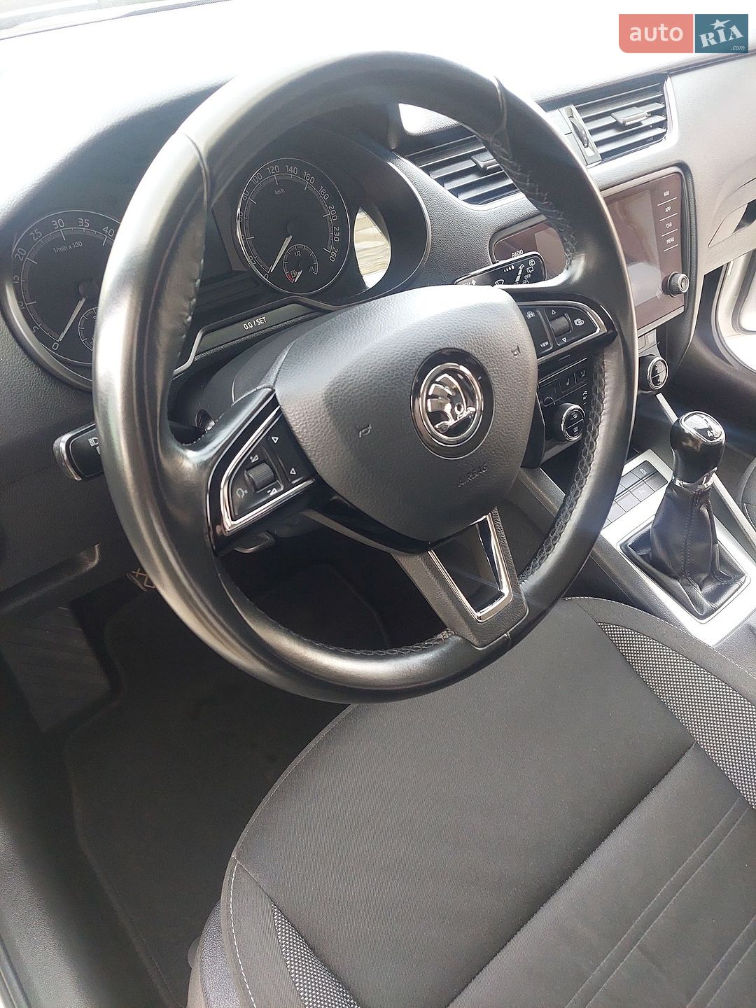 Skoda Octavia 2018 VIN TMBLG7NE9K0061968 фото оголошення 32 з 40