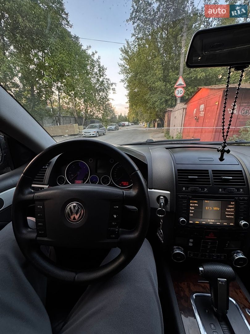 Volkswagen Touareg 2005 VIN WVGZZZ7LZ6D014216 фото оголошення 4 з 84