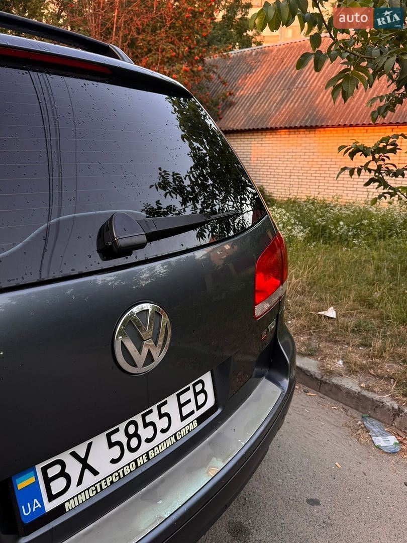 Volkswagen Touareg 2005 VIN WVGZZZ7LZ6D014216 фото оголошення 7 з 84