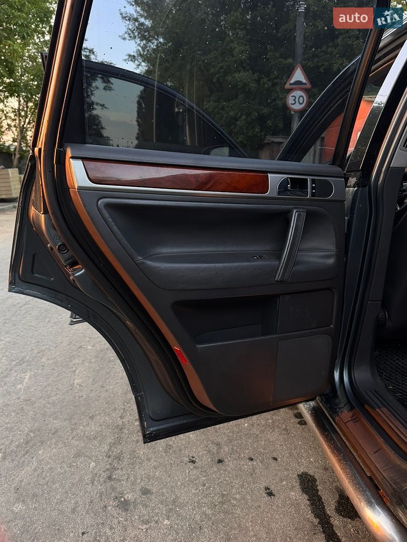 Volkswagen Touareg 2005 VIN WVGZZZ7LZ6D014216 фото оголошення 50 з 84