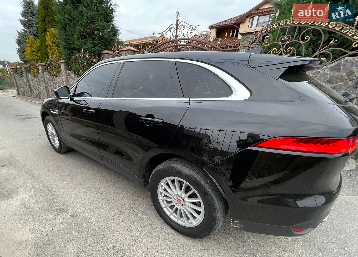 Jaguar F-Pace 2016 VIN SADCA2BN6HA084527 фото оголошення 2 з 14