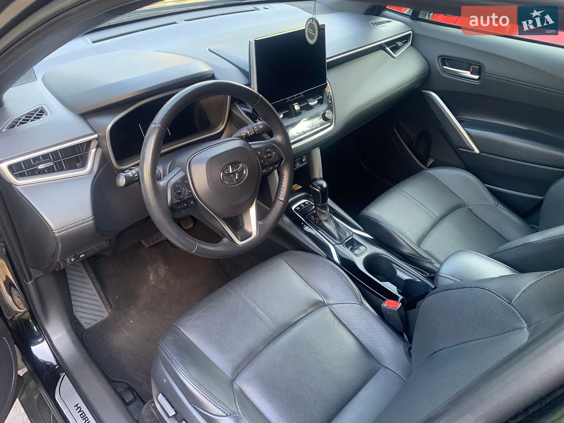 Toyota Corolla Cross 2022 VIN JTNABACB00J005884 фото оголошення 40 з 78