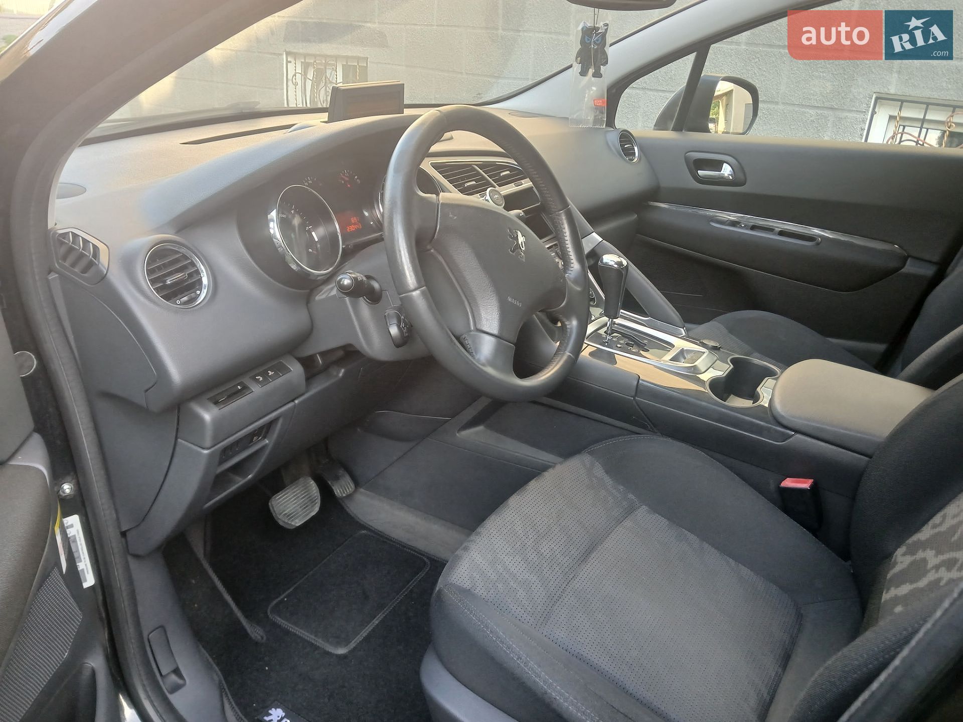 Peugeot 3008 2011 VIN VF30URHHAAS278783 фото оголошення 9 з 18