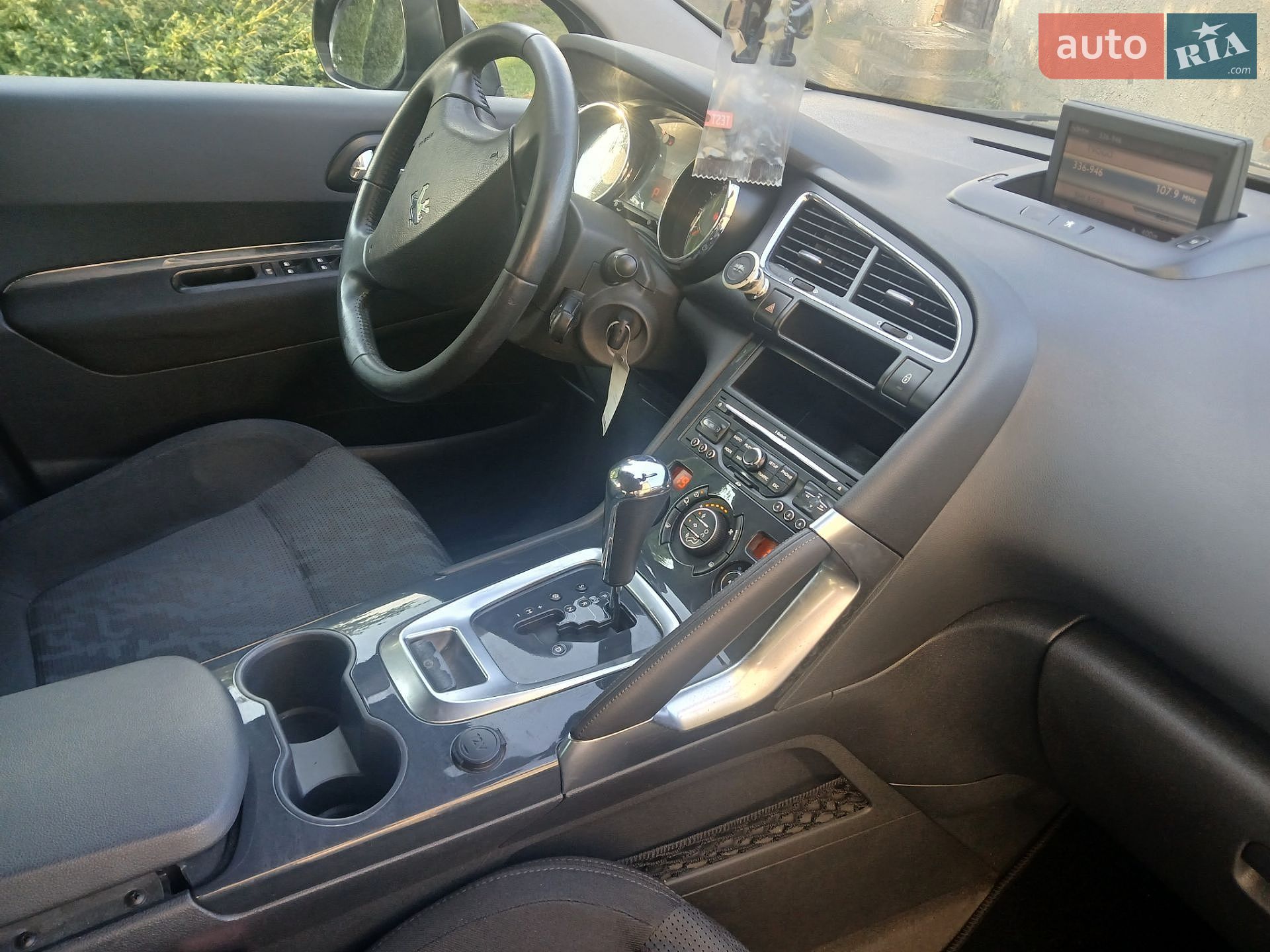 Peugeot 3008 2011 VIN VF30URHHAAS278783 фото оголошення 15 з 18