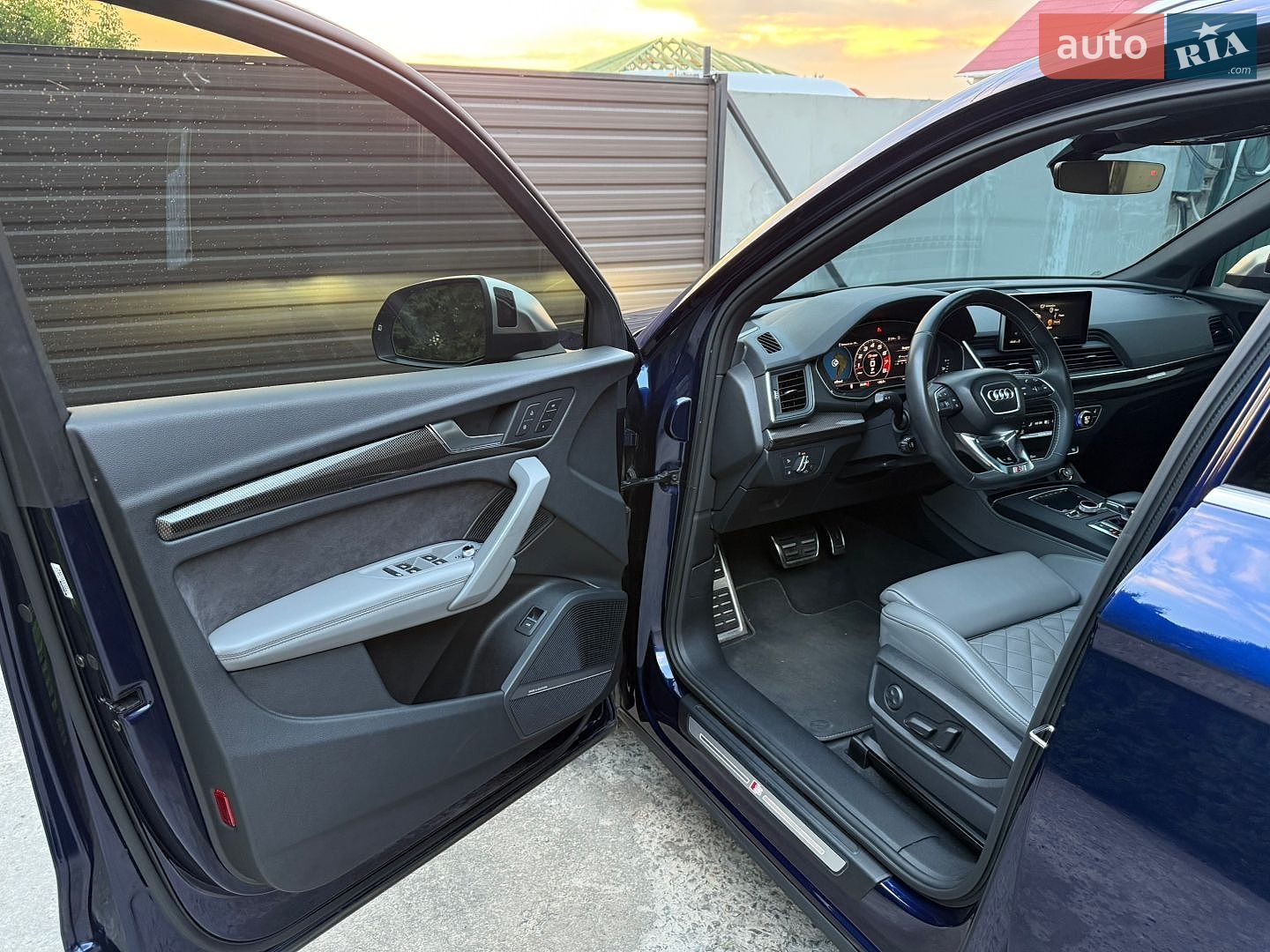 Audi SQ5 2018 VIN WA1A4AFY9J2155447 фото оголошення 18 з 36