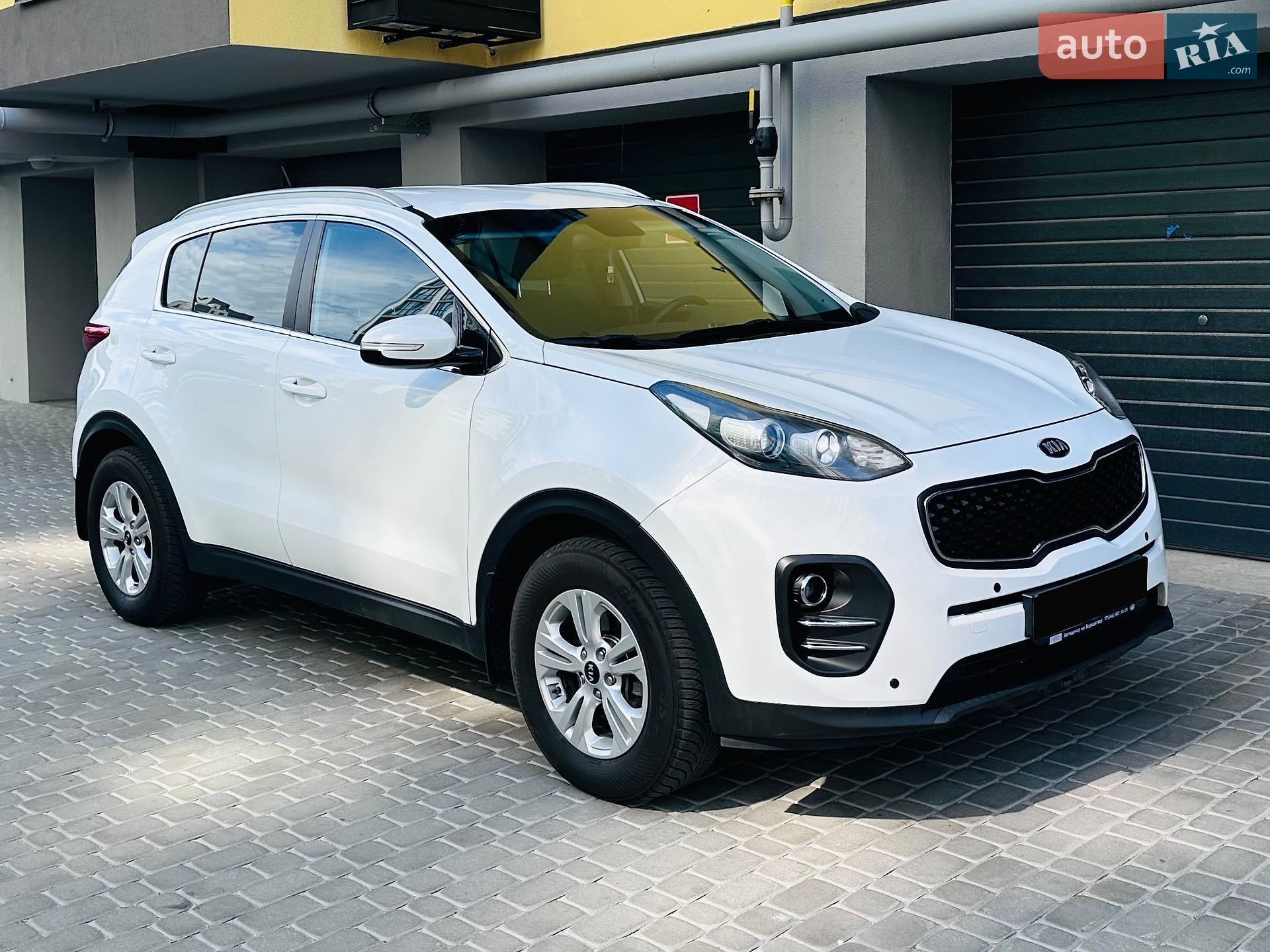 Kia Sportage 2017 VIN U5YPG815GHL380951 фото оголошення 5 з 76